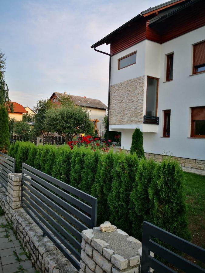 Accommodation Plitvice コレニツァ エクステリア 写真