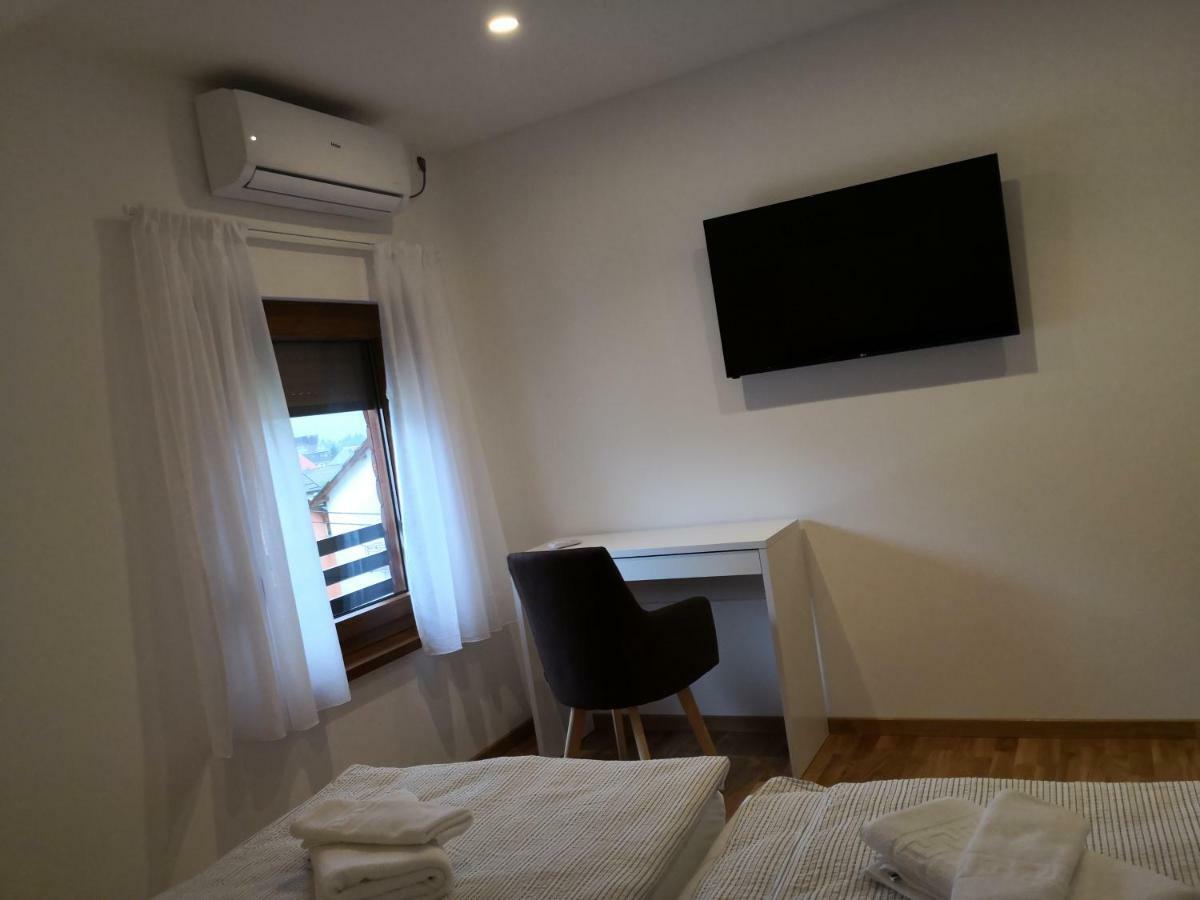 Accommodation Plitvice コレニツァ エクステリア 写真